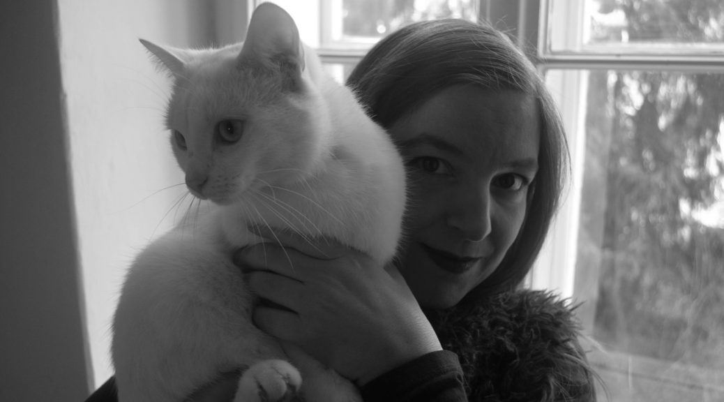 portrait-mit-katze-sw