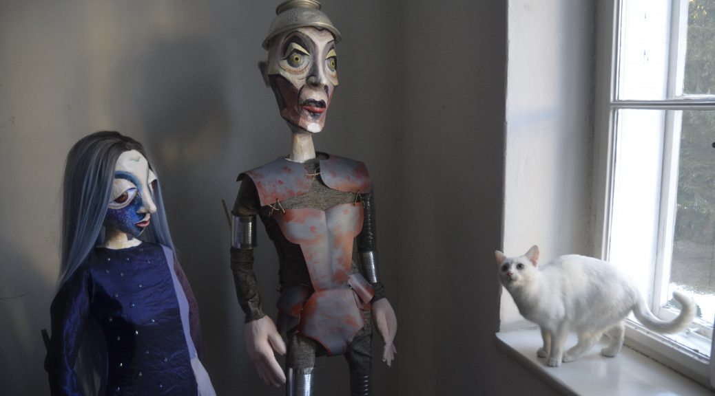 theaterpuppen-mit-katze